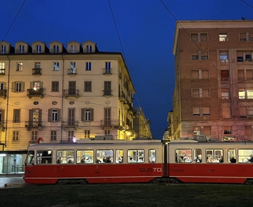 Torino: Aperitivo o cena sul tram?